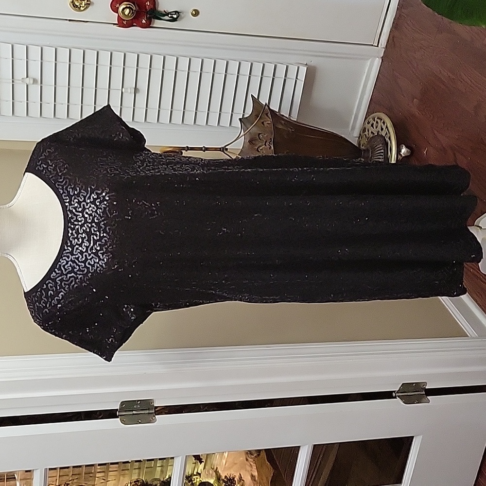 Ashley Stewart black sequin sheath dress stretch cap sleeve size 18 / 20 EUC…